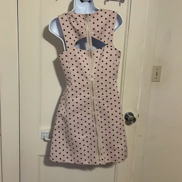 Express tan  dress - Picture 2 of 4